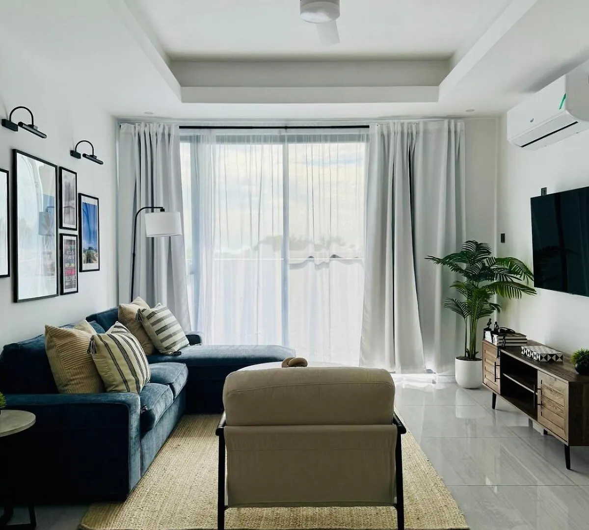 Suite Kingston-Cozy, Modern Apt 公寓 金斯敦