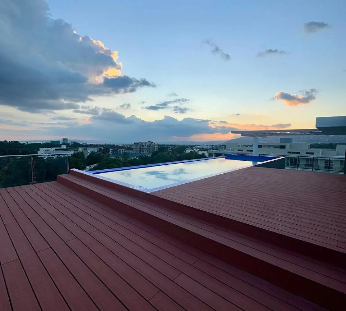 Suite Kingston-Cozy, Modern Apt 公寓